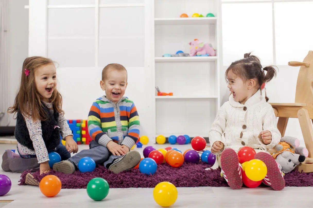 33 Infant Activities for Your Baby’s First Year: Simple Play Ideas by Age - photo 1 33 Infant Activities for Your Baby’s First Year: Simple Play Ideas by Age - photo 1